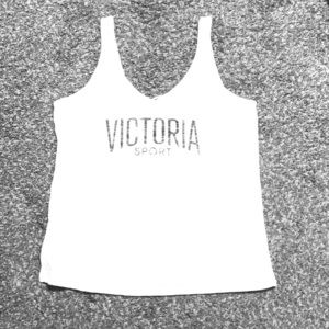 Victoria’s Secret Sport L Tank Top Lot